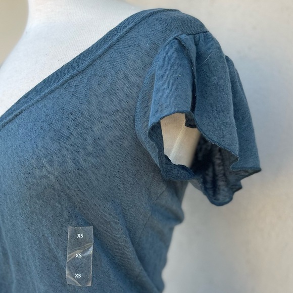 XS blueish grayish shirt with little buttons - Picture 4 of 11